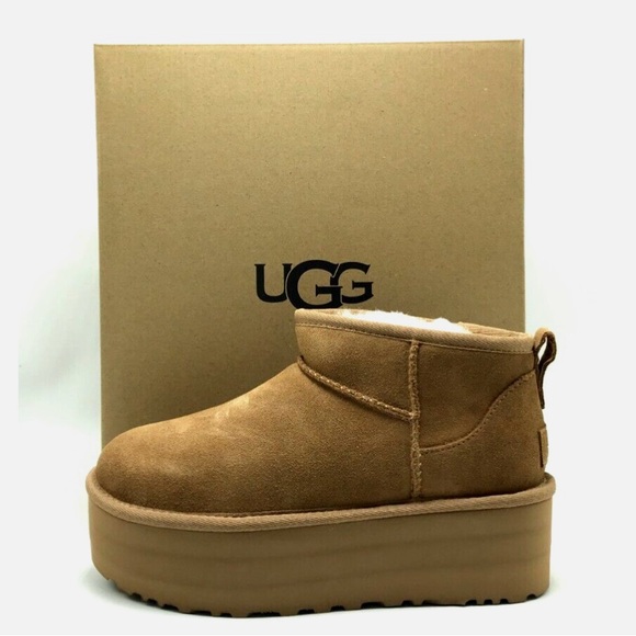 UGG Classic Mini Platform boot 8 - Picture 1 of 7